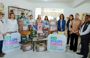 Red de Voluntarios GTO dona más de 1 mil libros a Bibliotecas Públicas de Tierra Blanca