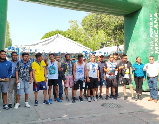 Con carrera atlética y sana convivencia festejan a padres tierrablanquenses