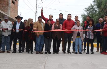 Entregan pavimentación de calle Jiquilpan con inversión superior al 1.2mdp