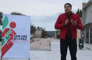 Con inversiones de 800 mil pesos inician la pavimentación de la calle Revolución