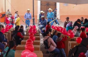 Entregan lavadoras en plaza principal de San Diego