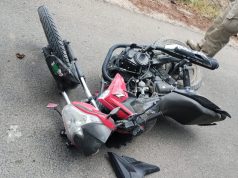 Motociclista pierde la vida al caer en el camino a Los Dolores