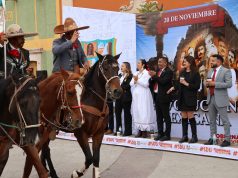 Escolares se visten de revolucionarios y adelitas