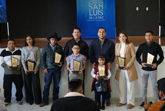 Administración ludovicense premia a deportista local con un viaje a Europa