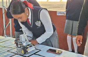 Muestra de robótica deja ver la innovación y creatividad que se desarrolla en las aulas