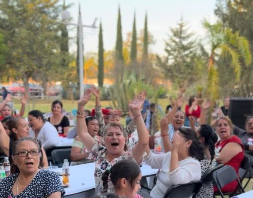 Diputado Roberto Carlos Terán Ramos consciente a las madres de la región