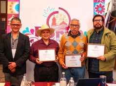 Homenajean la palabra escrita en presentación “Tinta y Memoria”; reconocen al escritor iturbidense Jesús Zarazúa