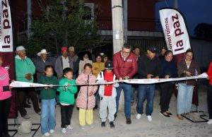 Entrega el Gobierno Municipal obra de alumbrado público en La Soledad de Arriba para fortalecer la seguridad